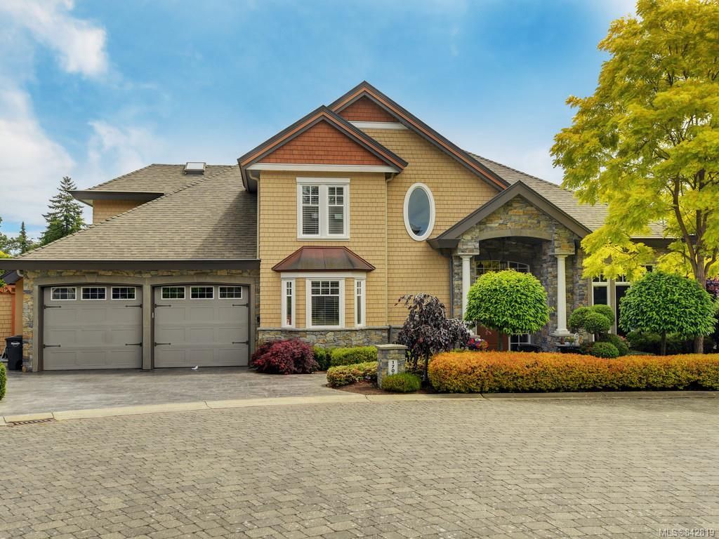 I have sold a property at 1706 De Sousa Pl in Saanich
