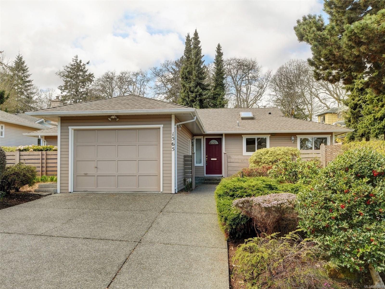 I have sold a property at 1565 Craigiewood Crt in Saanich
